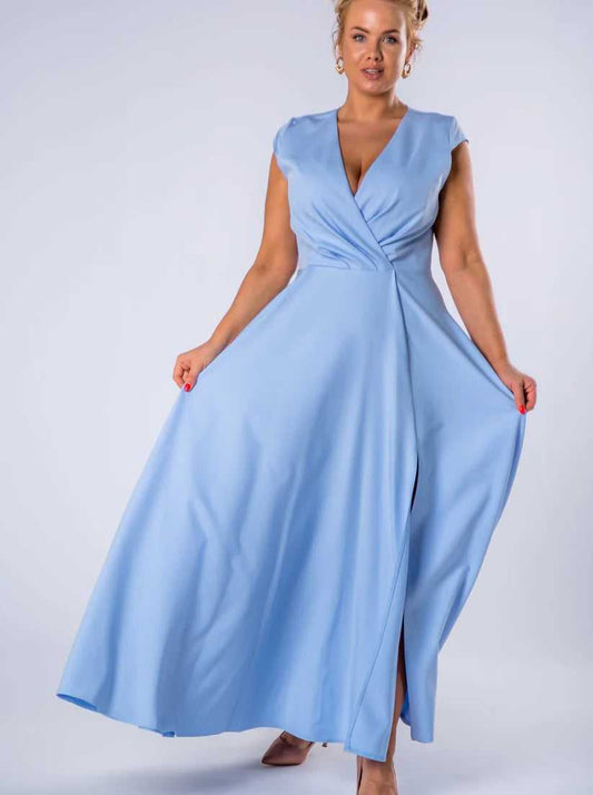 Sukienka Plus Size Maxi kopertowa błękitna Busta
