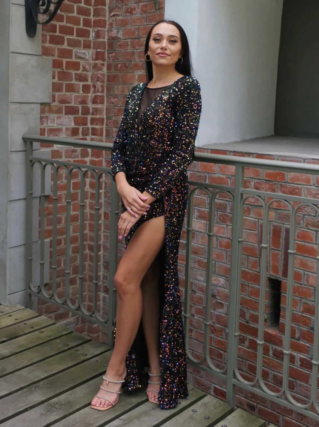 Sukienka cekinowa maxi czarna holo Doris